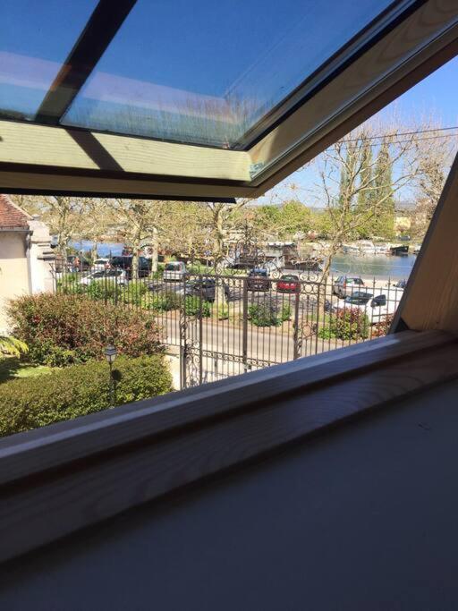 Bel Appart Au Bord De L'Eau Proche Gare Avec Wifi Auxerre Exterior foto