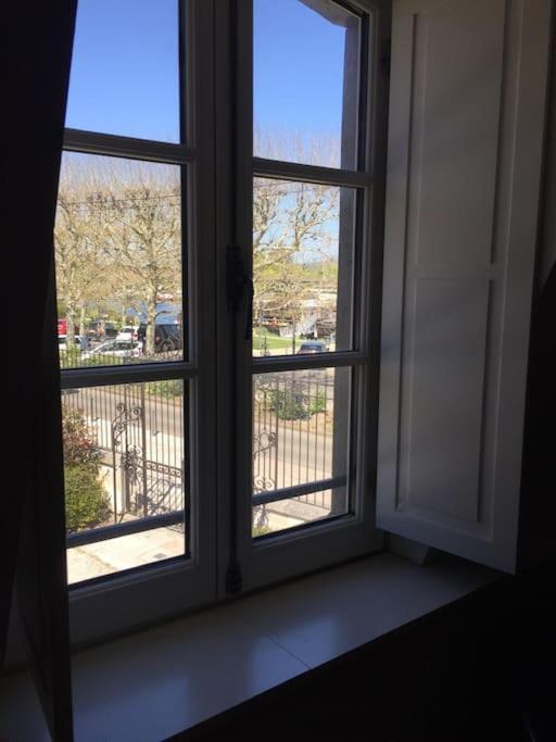 Bel Appart Au Bord De L'Eau Proche Gare Avec Wifi Auxerre Exterior foto